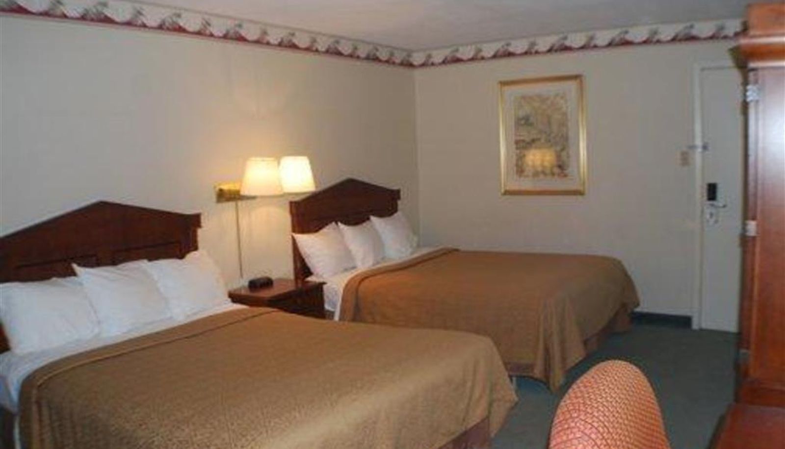 Room - Quality Inn