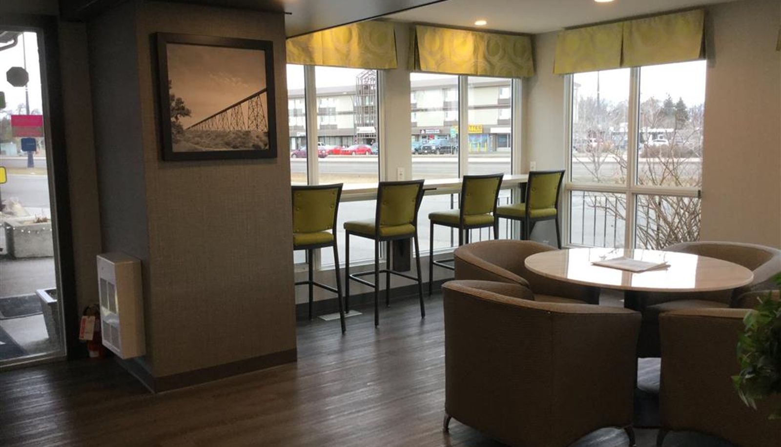 Vista interior - Super 8 by Wyndham Lethbridge
