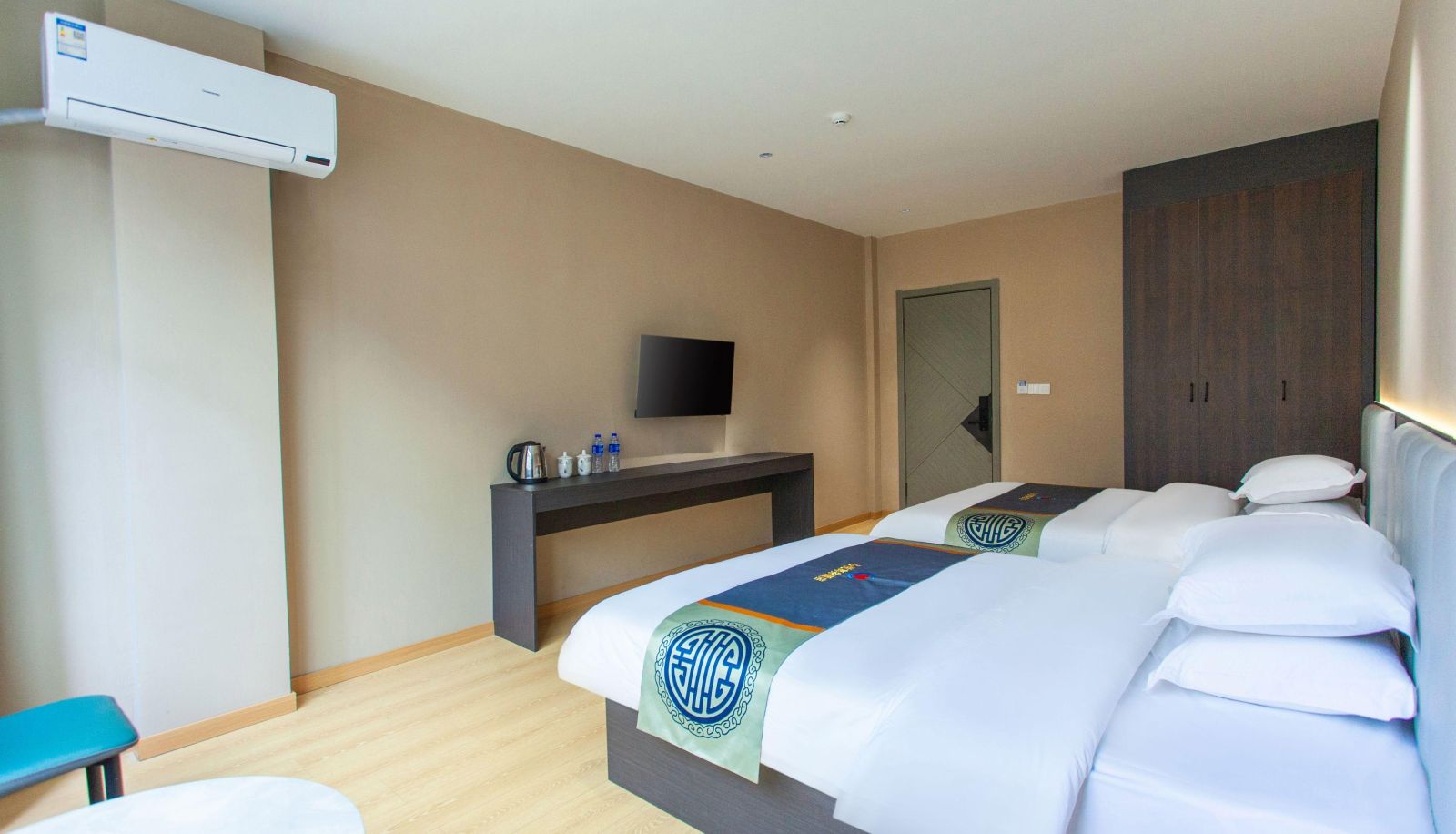Gezinskamer - Xinyue Hotel (Batang 318 National Road Branch)