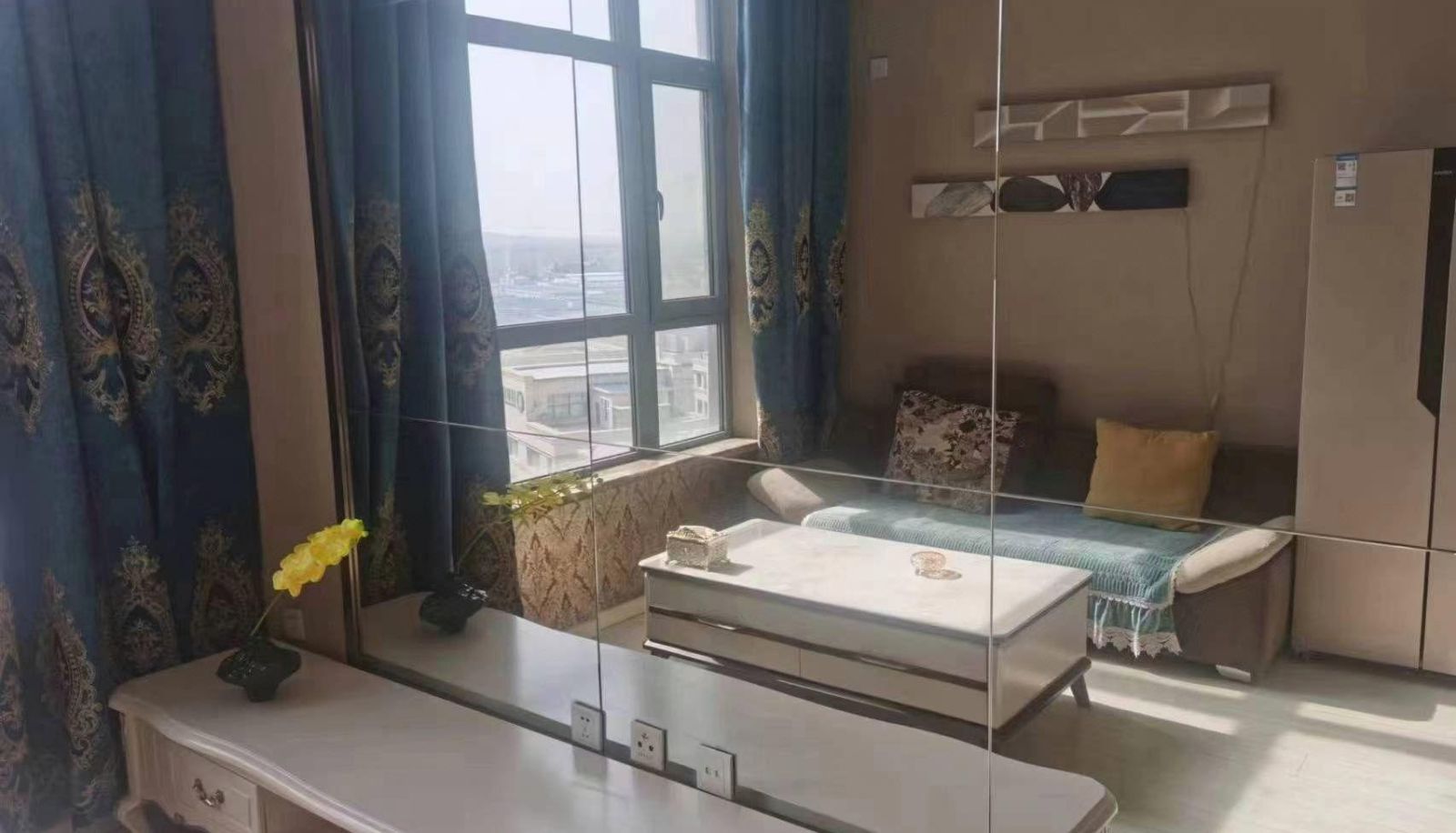 Zimmer - Lazy Luxury Holiday Inn (Exhibition Store)