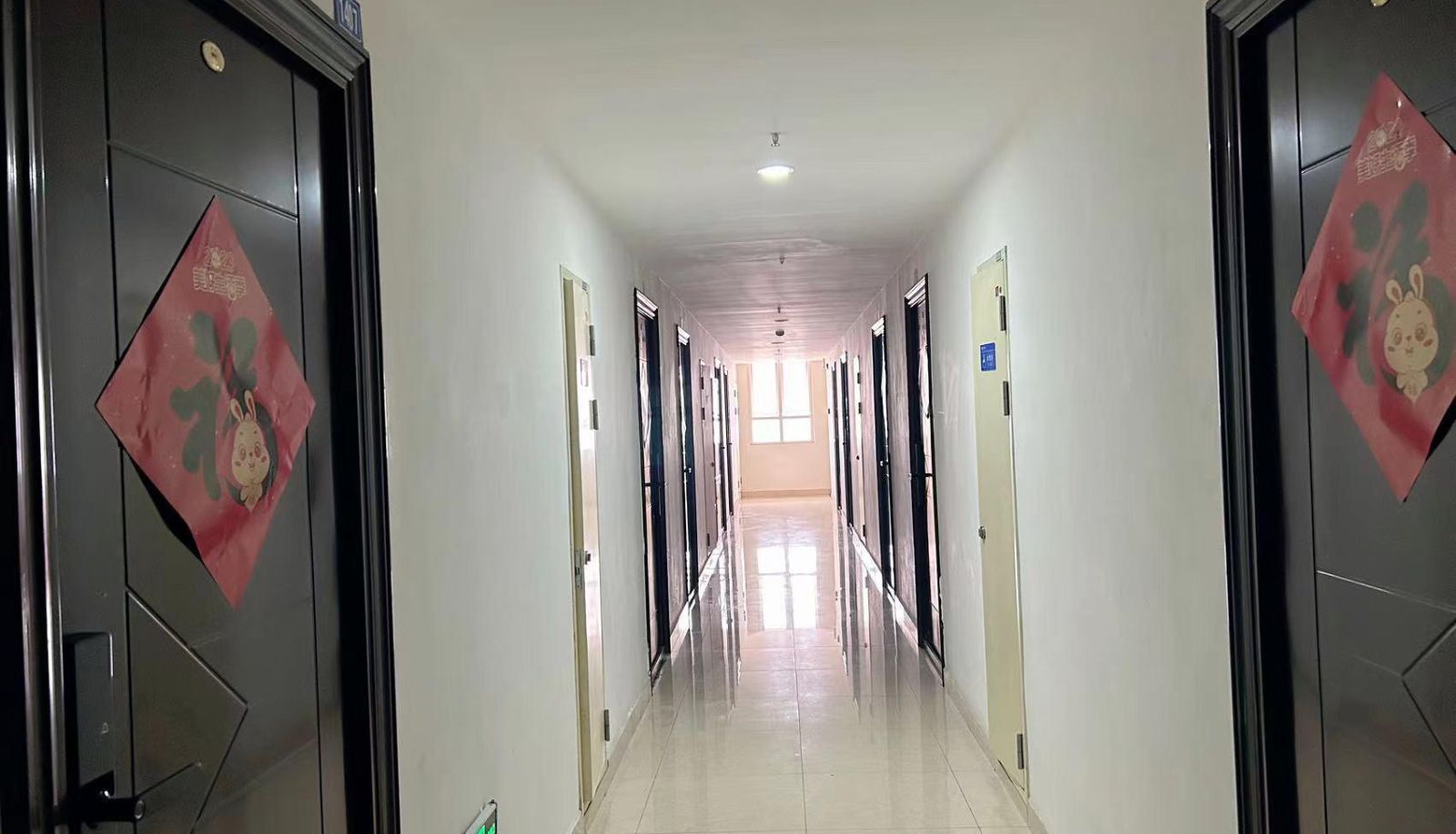 Zona exterior del hotel - Yilinju Hotel (Chenglong Campus Branch of Sichuan Normal University)