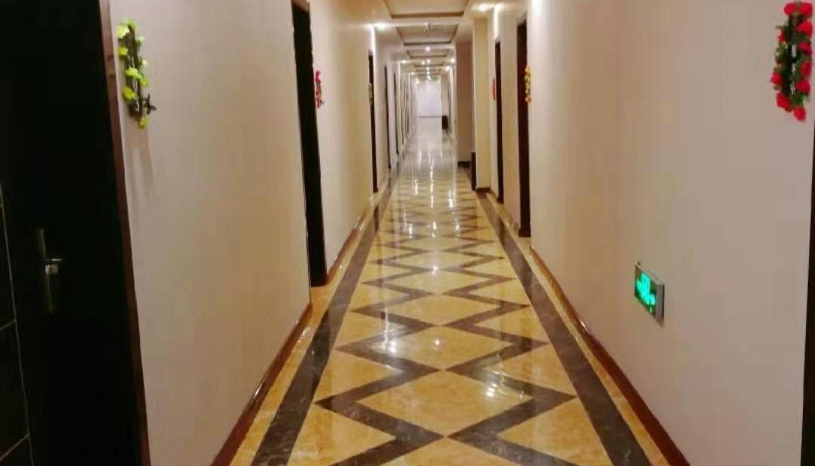 Zona exterior del hotel - Yuepin Hotel