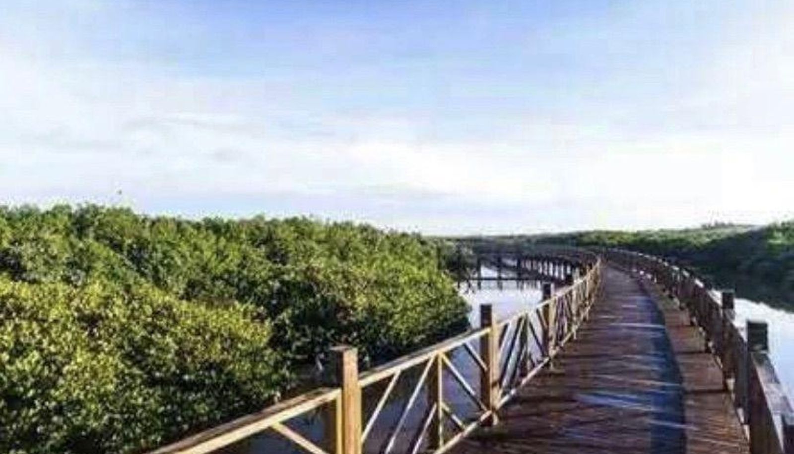 Shangmei Holiday Hotel (Yangjiang Hailing Island Zhapo Country Garden North Luo Mingzhu Branch)