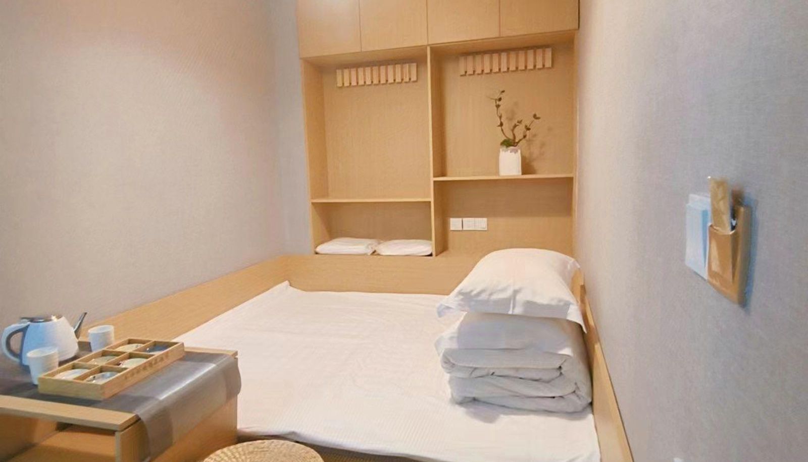 Business-Zimmer - Wooden equation tatami hotel (Daguan subway station store)