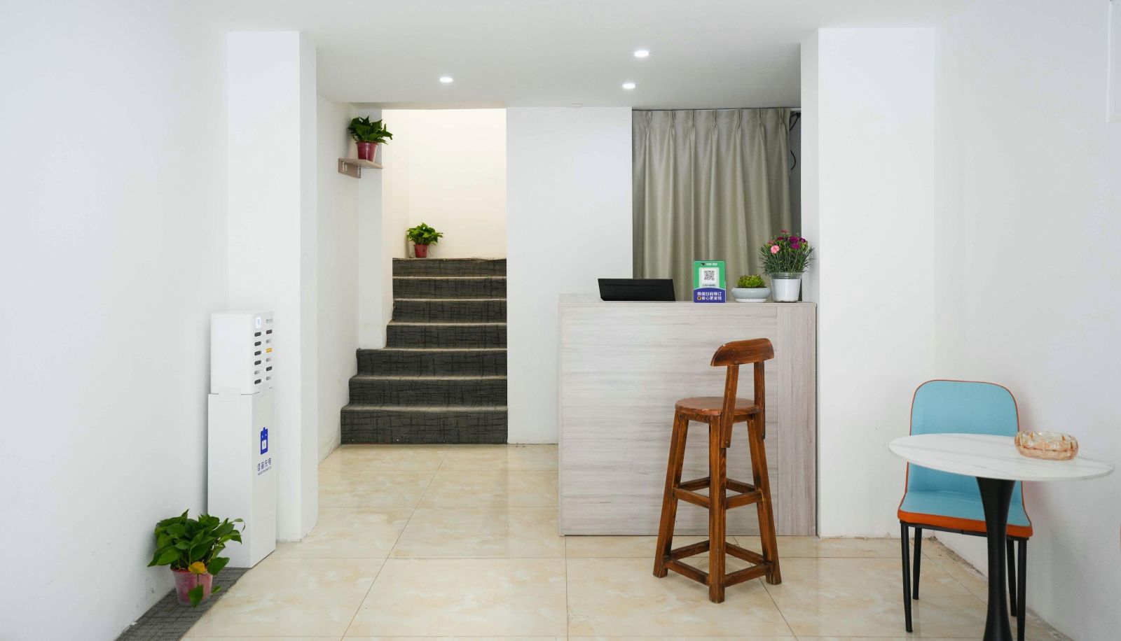 Area esterna dell'hotel - Qichi Hotel (Olympic Sports Center Store)