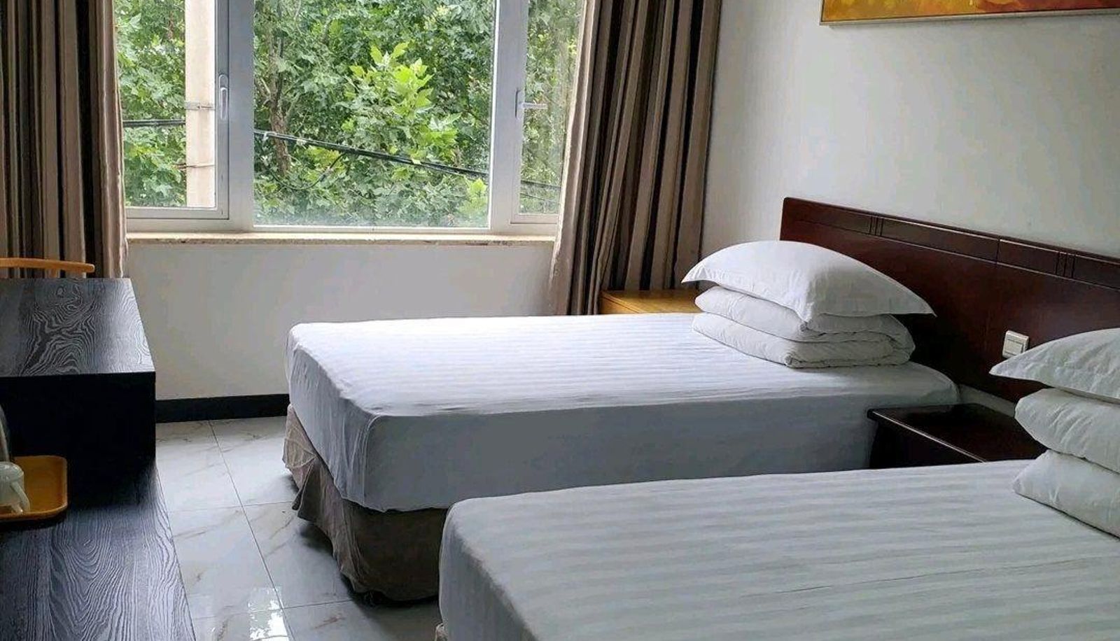 Camera business - Xinmi Penglai Hotel