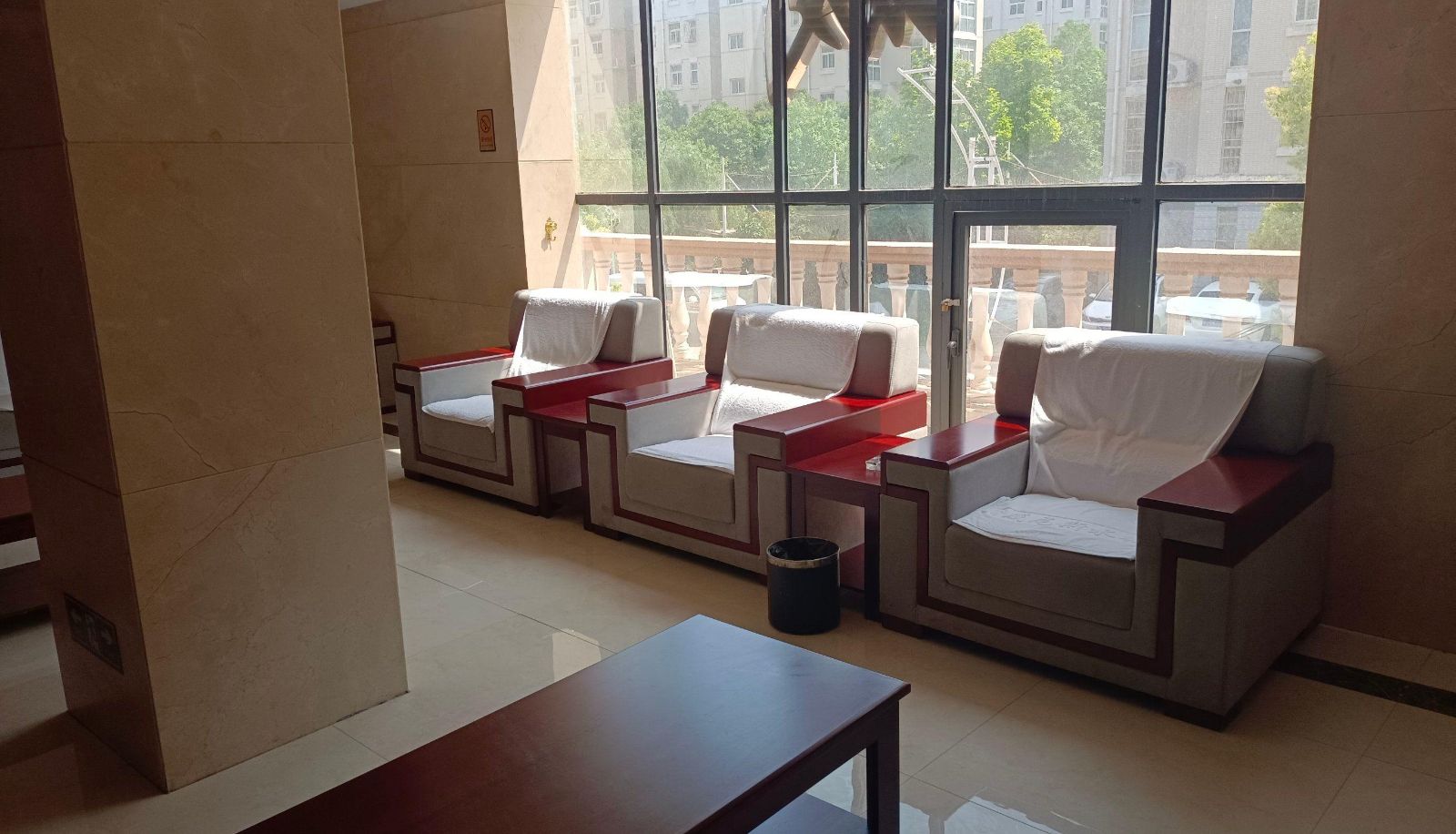 Buitenruimte van het hotel - Xinzheng Shuiyi Tangquan Hotel