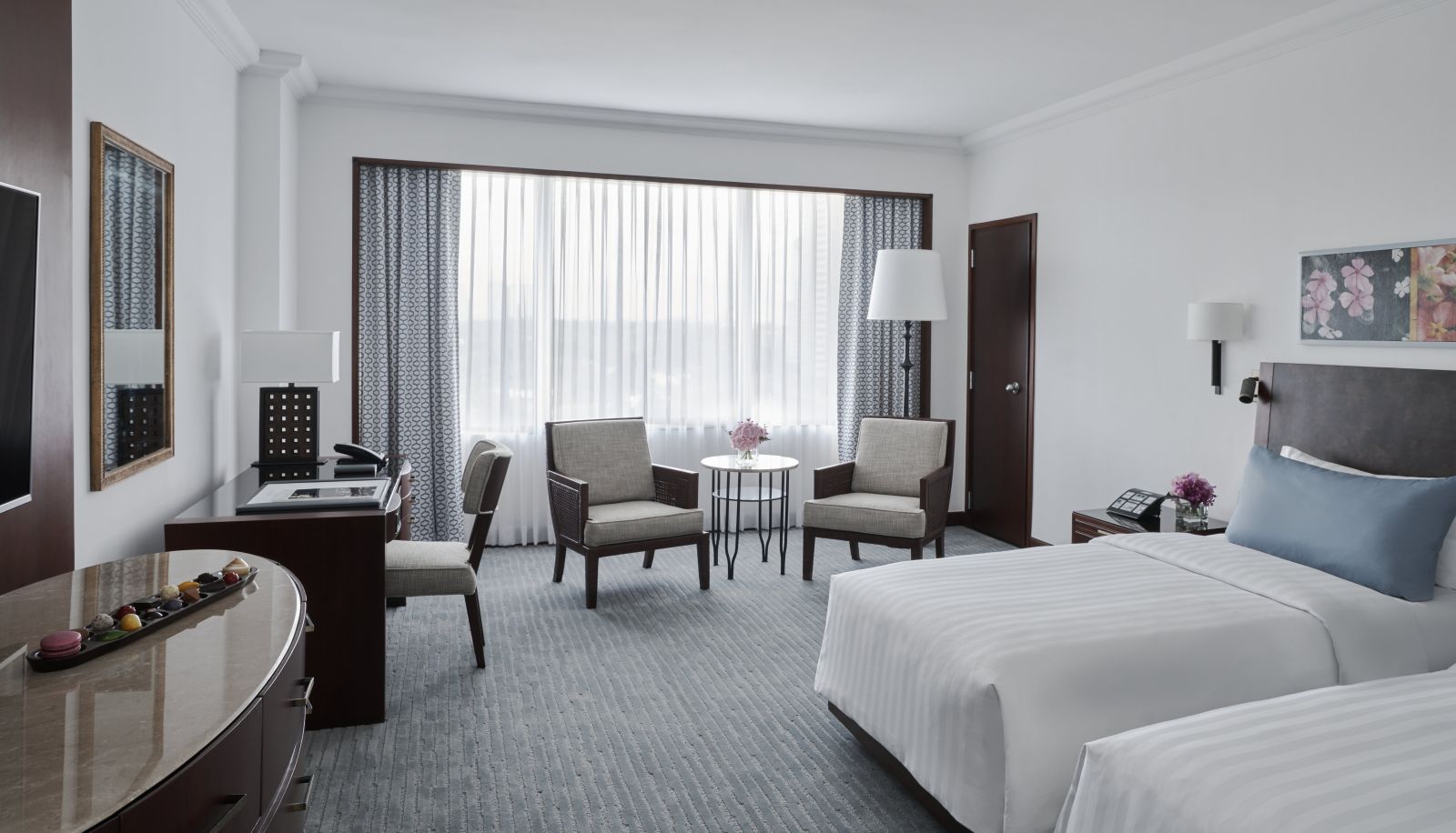Room - The Peninsula Manila
