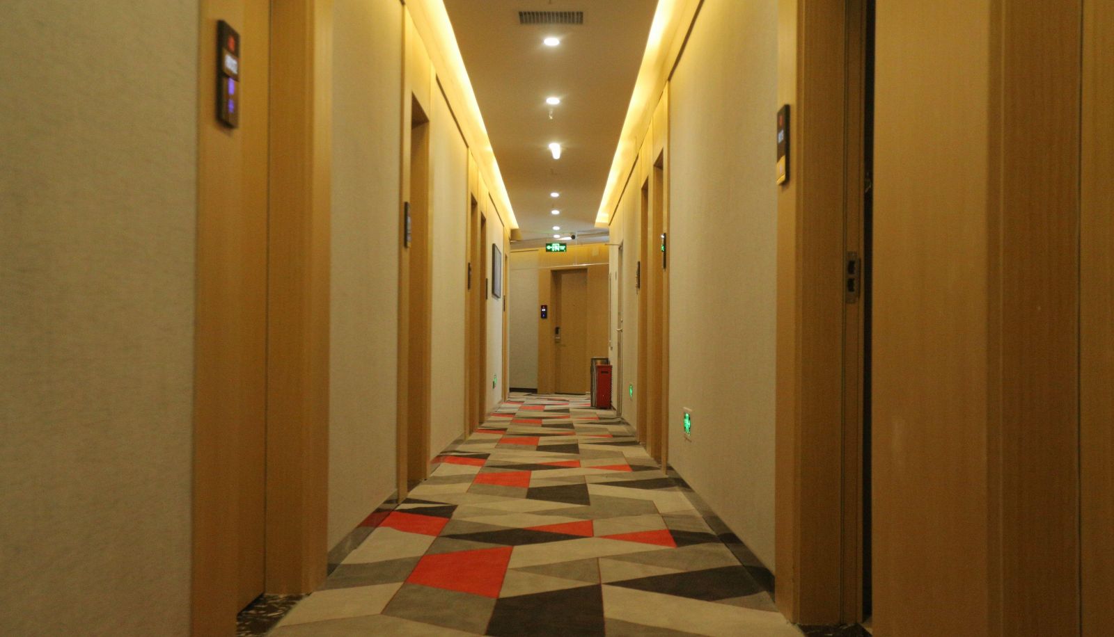 Zona exterior del hotel - Shangkeyou Selected Hotel (Anci Wanda Plaza Longhe High tech Zone Branch)
