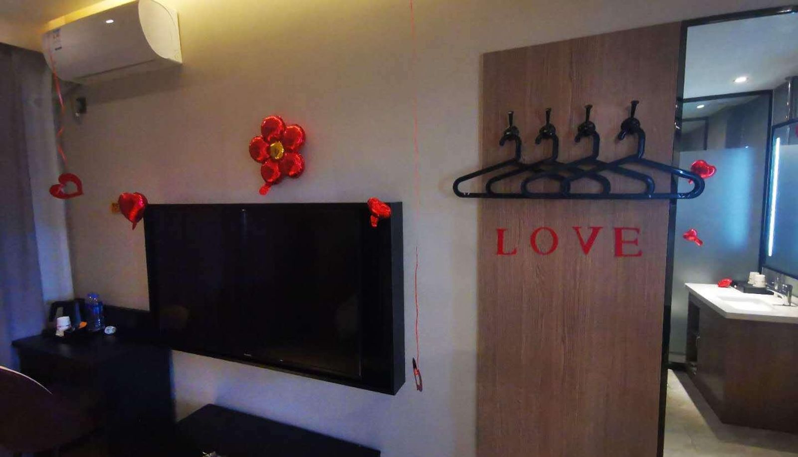 Zimmer - IU Hotel (Shijiazhuang South Second Ring Huihua College Store)