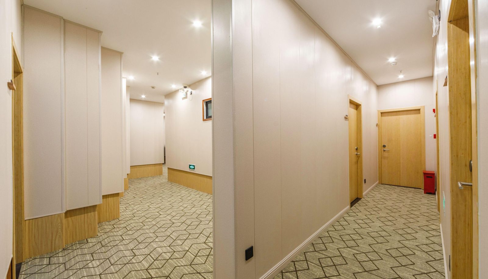 Area esterna dell'hotel - Huafeng Hotel
