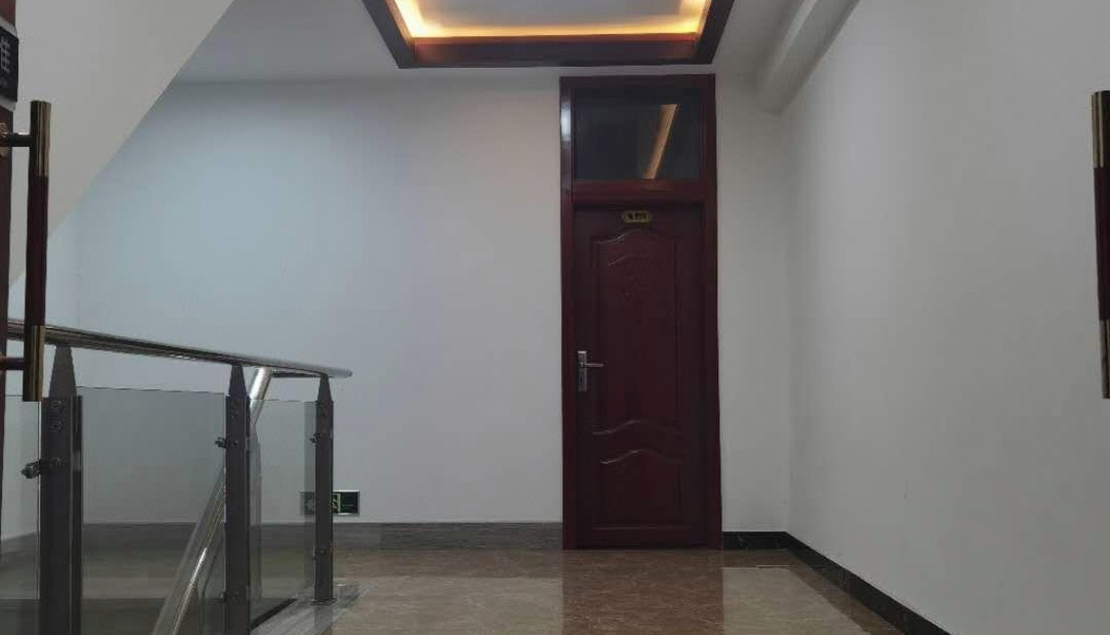 Hotel outdoor area - Renhe Hotel