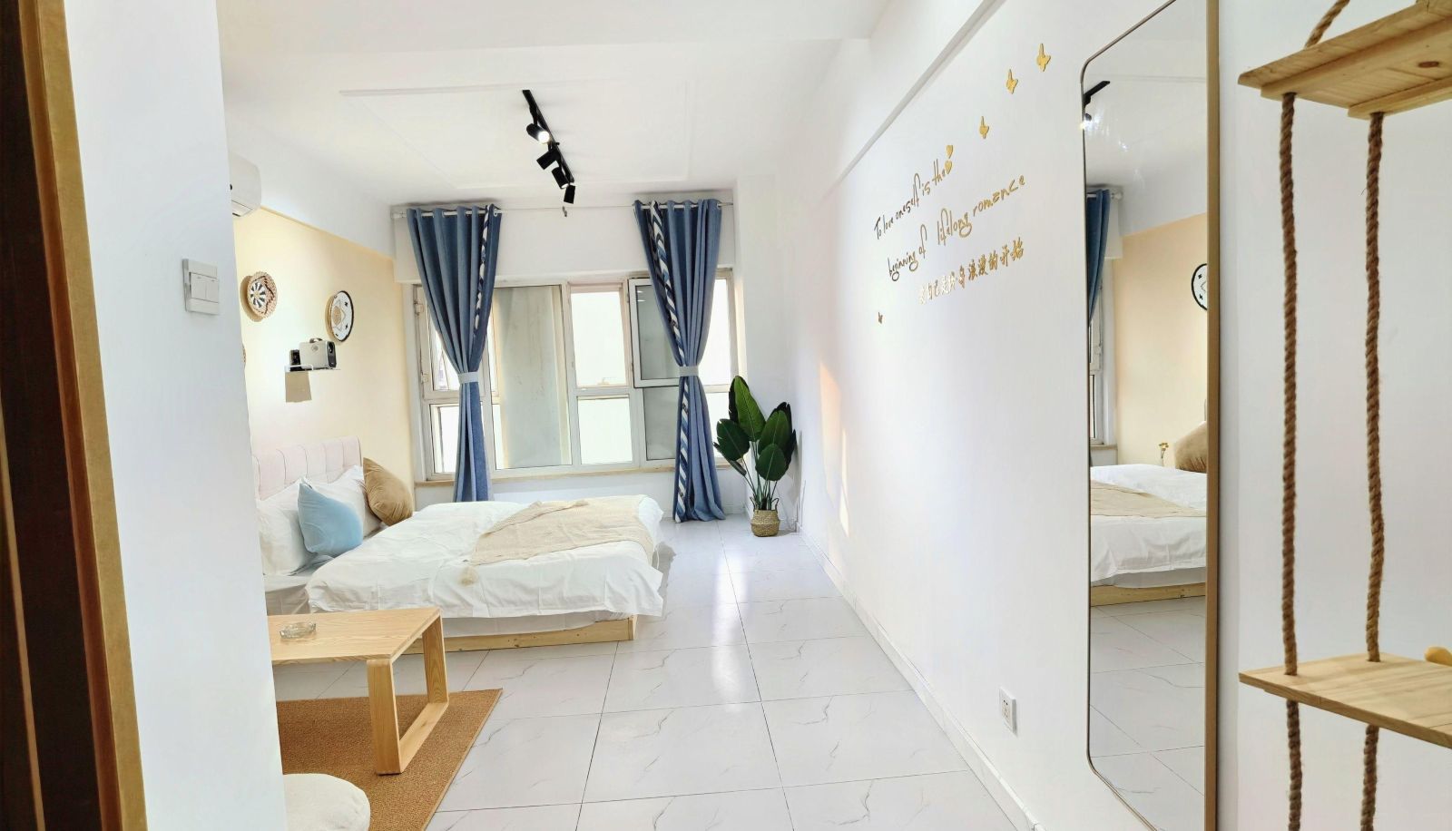 Zimmer - Black · Creative Boutique Hotel (Wanda Branch on Hongqi Street)