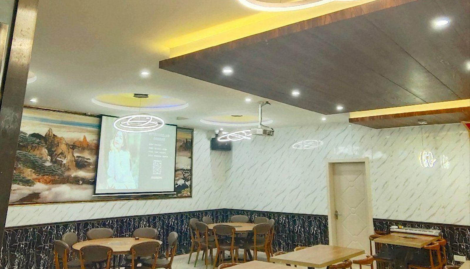 Hotel outdoor area - Fengjun Hotel (Chongqing Xiannv Mountain Scenic Area Branch)
