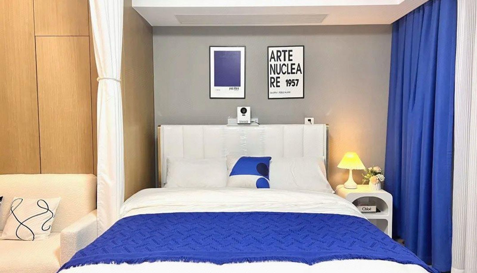 Room with balcony - Haoshi Project Movie Hotel