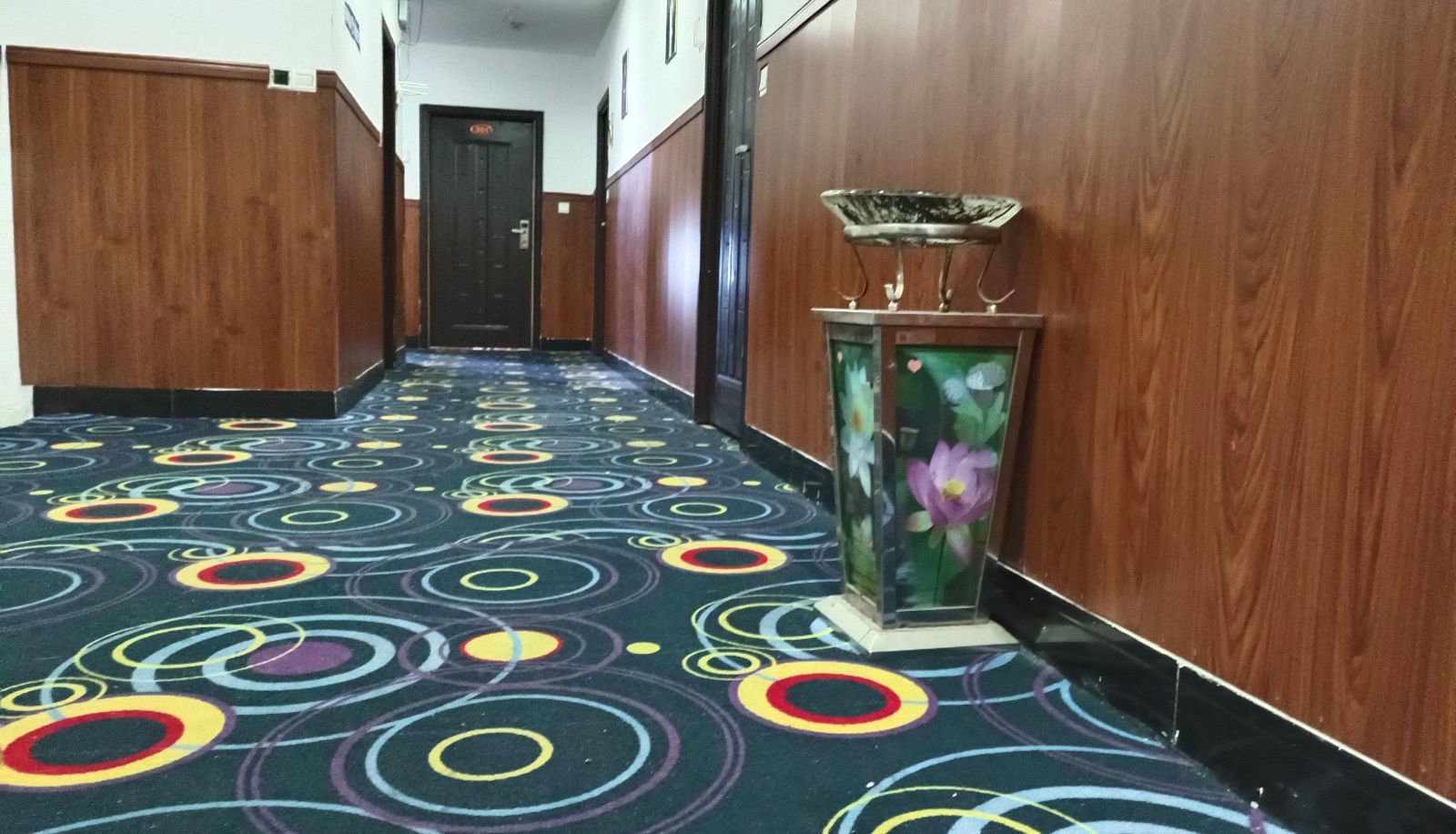 Area esterna dell'hotel - Constellation Business Hotel