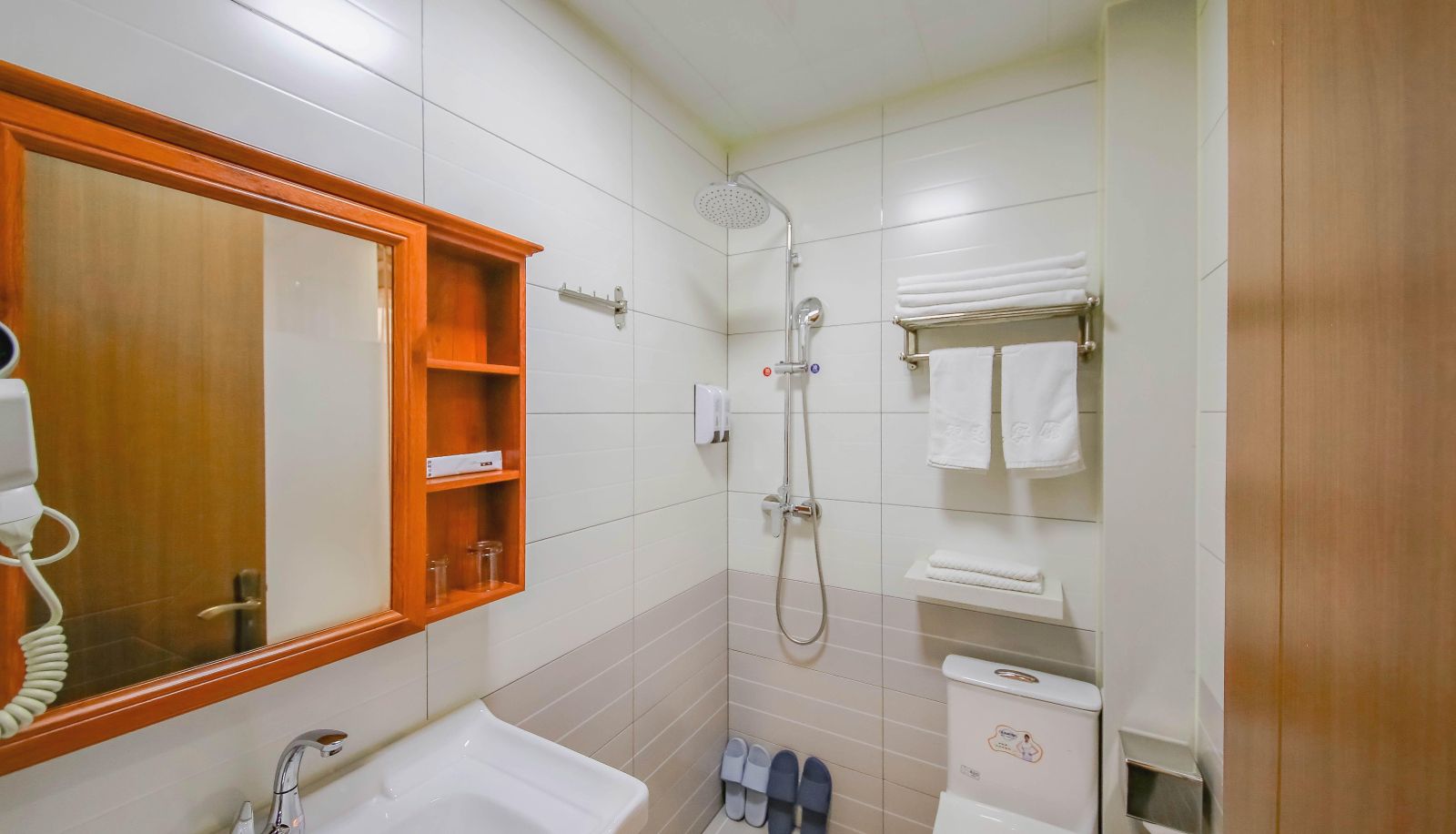 Camera business - Zhida Hotel (City Hospital Store)