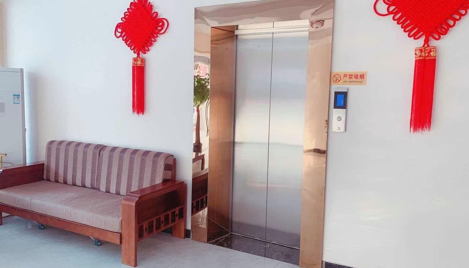 Hotel outdoor area - Xinmengyuan Hotel