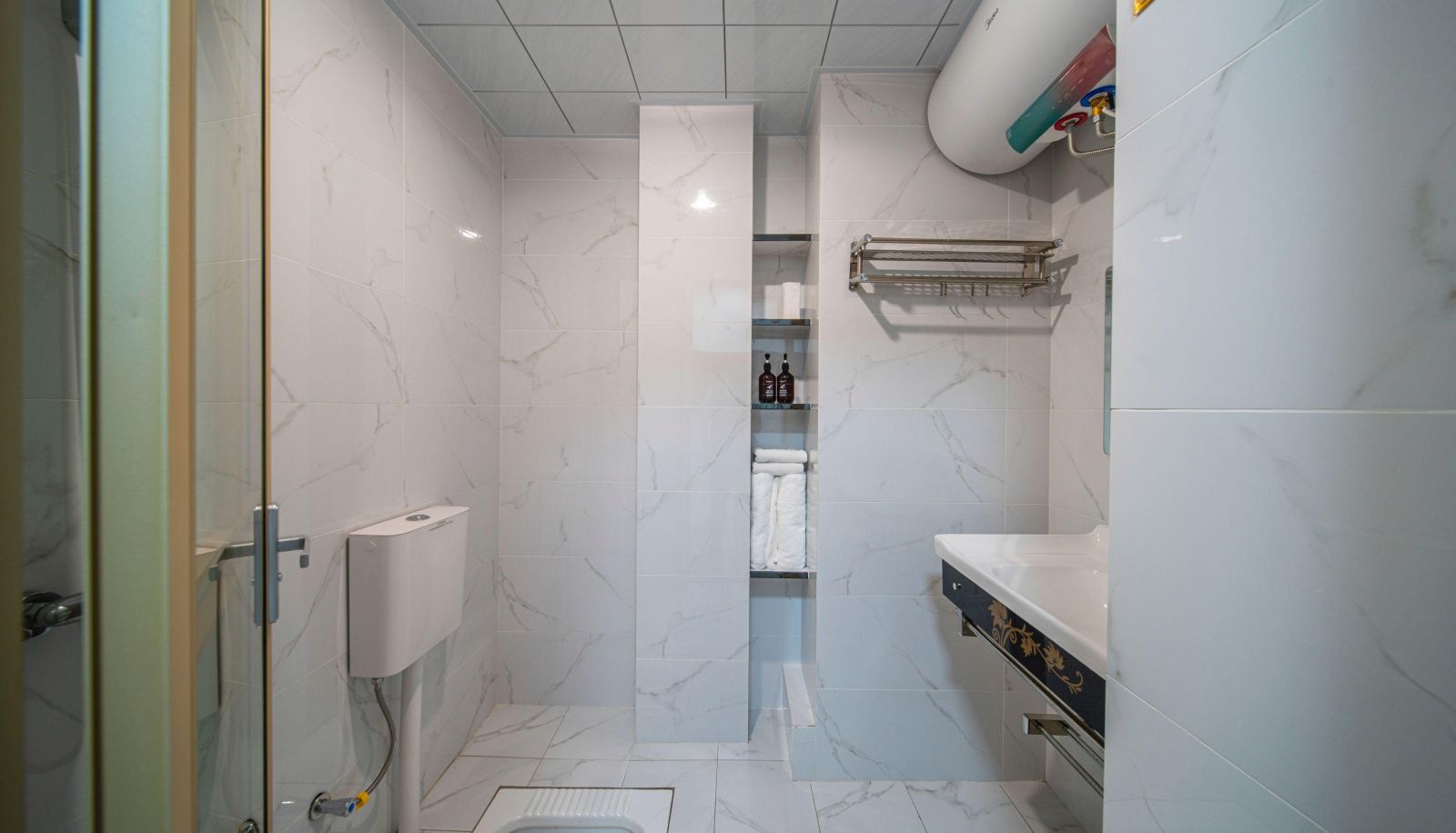 Camera business - Lijing Hotel (Moon River Branch)