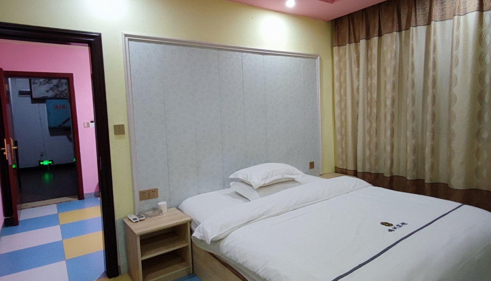 Room - Training Hotel (Jiefang Road Branch)