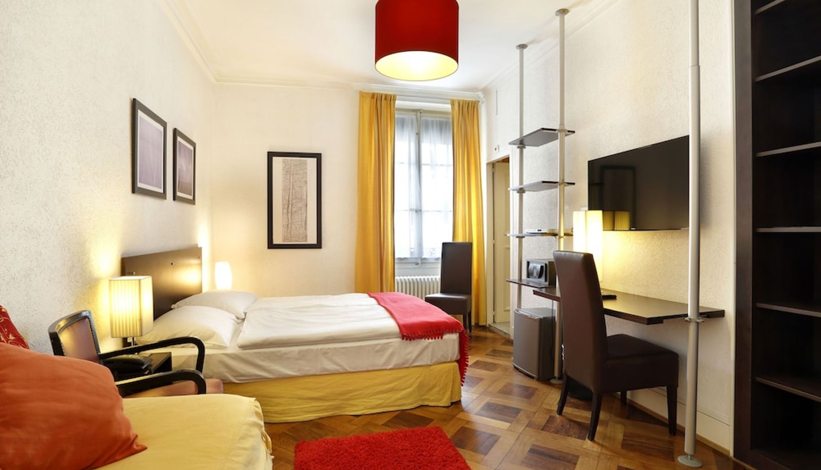 Dreibettzimmer - Tor Hotel
