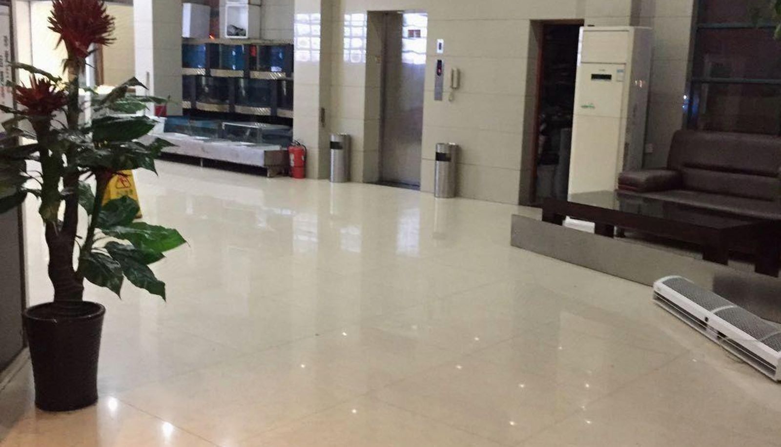 Zewnętrzna część hotelu - Hangzhou Xinhua Hotel