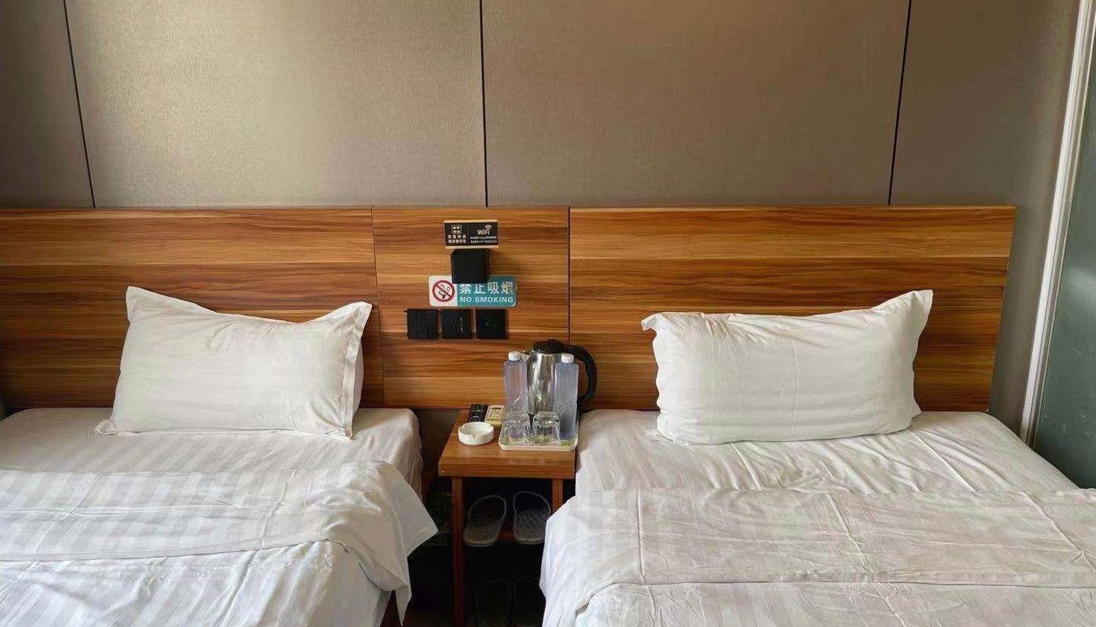Area esterna dell'hotel - Beijing Rui Yue Hotel