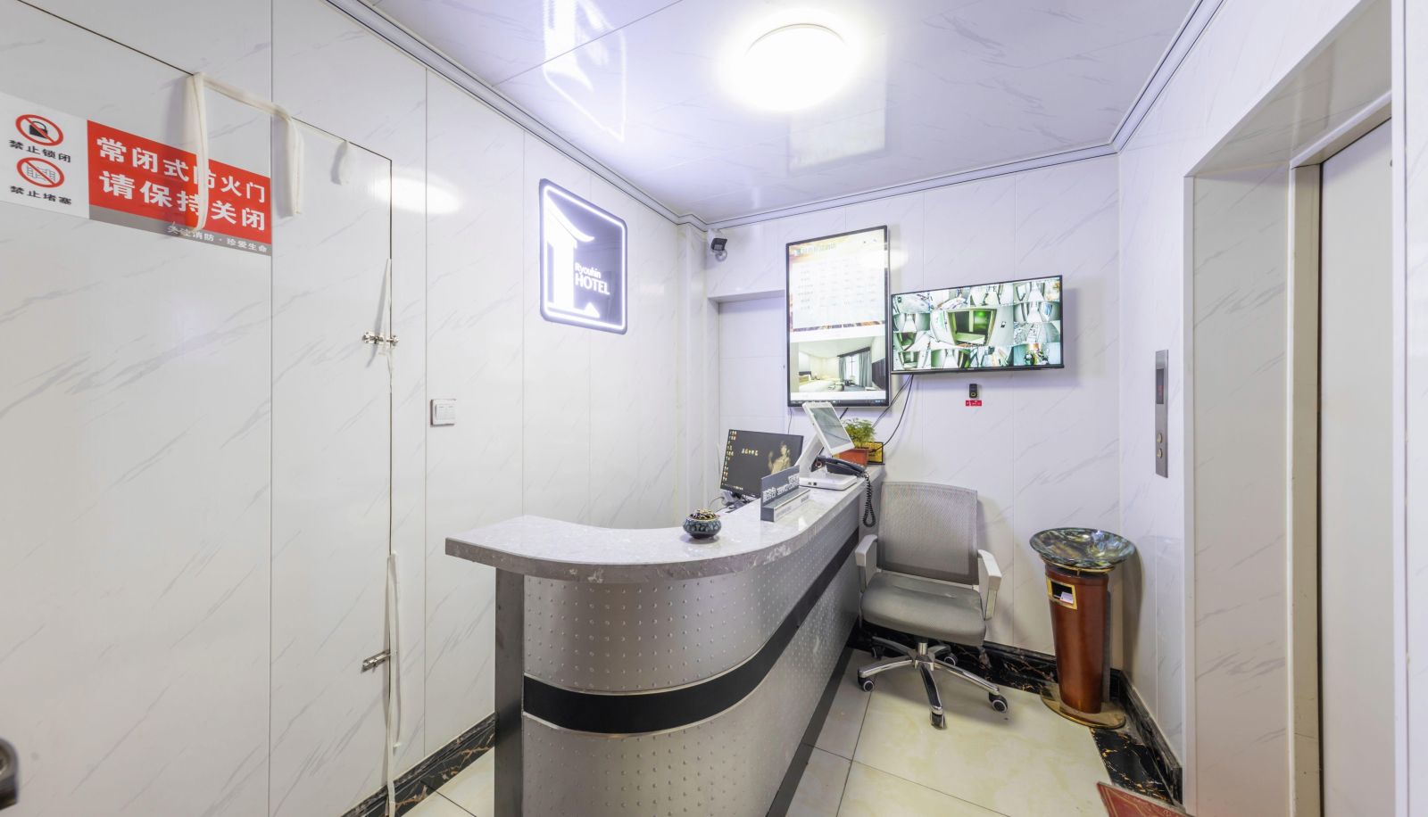 Hotel outdoor area - Yibai Liangpin Hotel (Quanli Auto Parts City Branch of Western Convention and Exhibition Center)