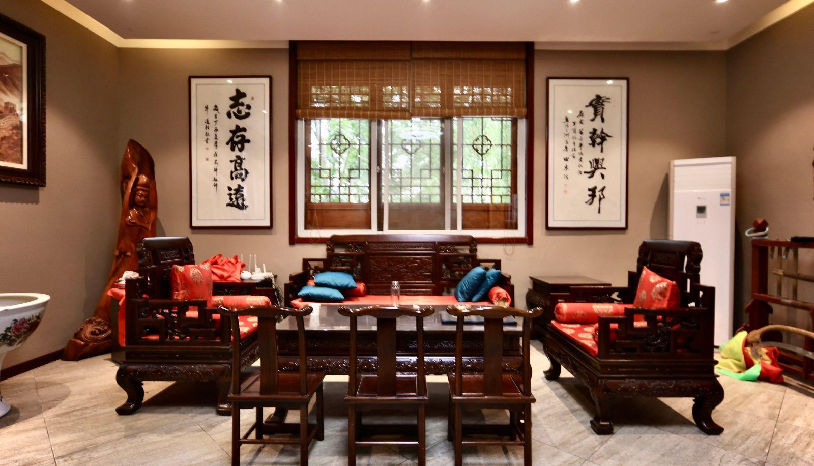 Zewnętrzna część hotelu - Guanzhong Hotel (Xi'an Sanqiao MixC Store)