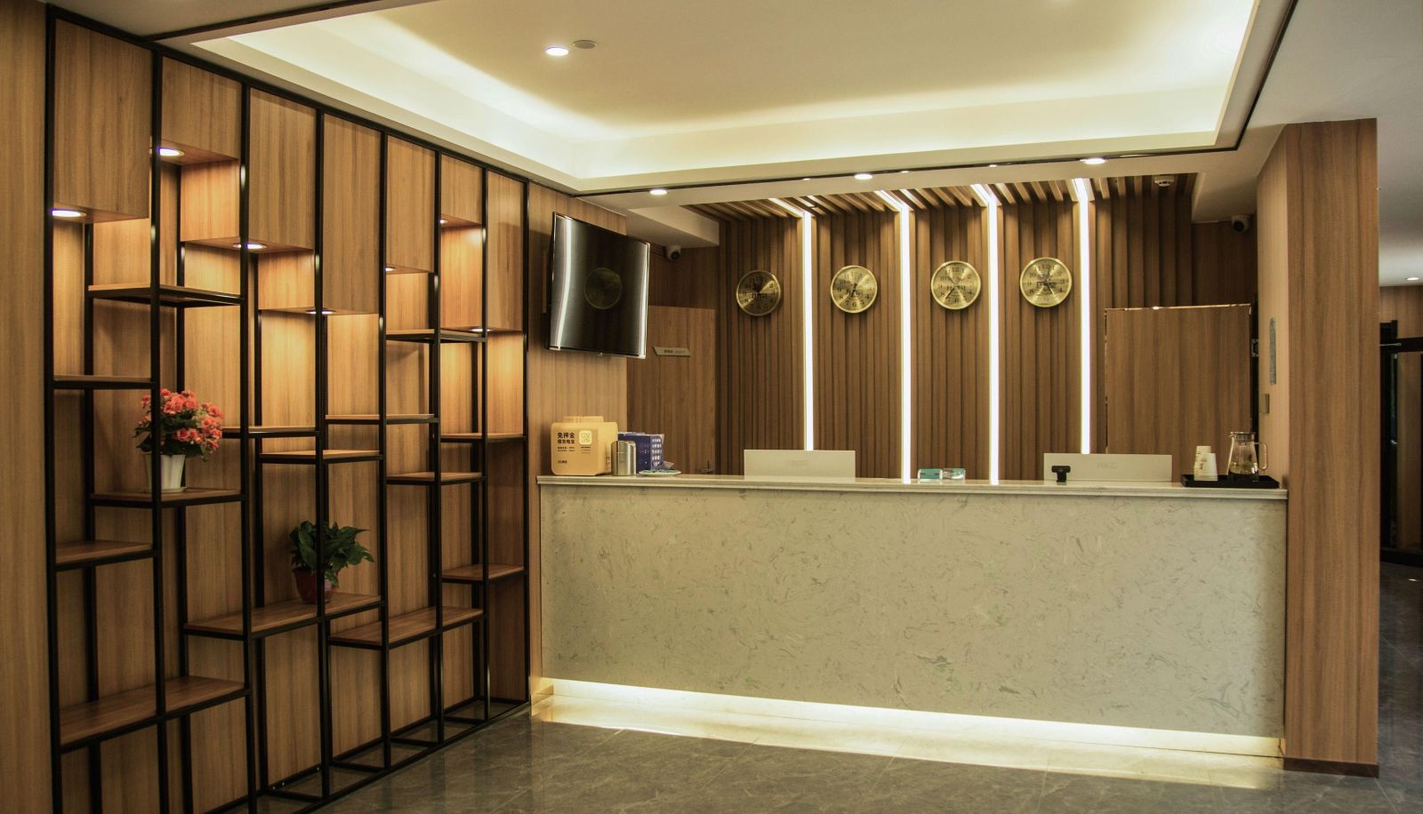 Zona exterior del hotel - Holiday Inn Bali