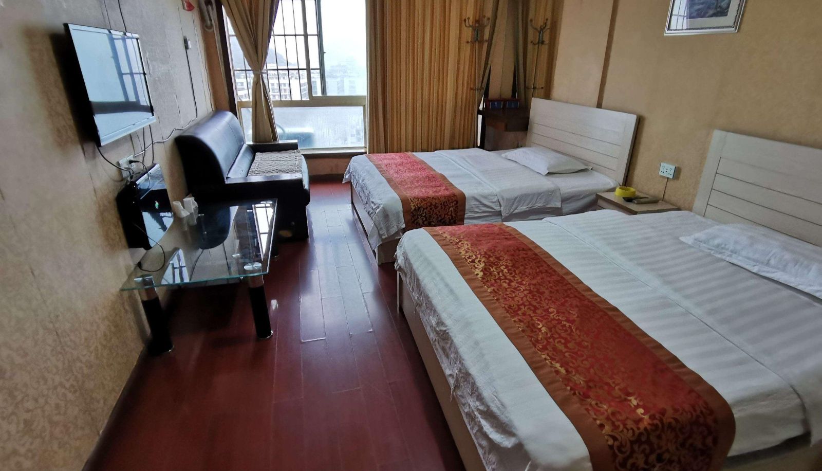 Area esterna dell'hotel - Starlight Holiday Inn