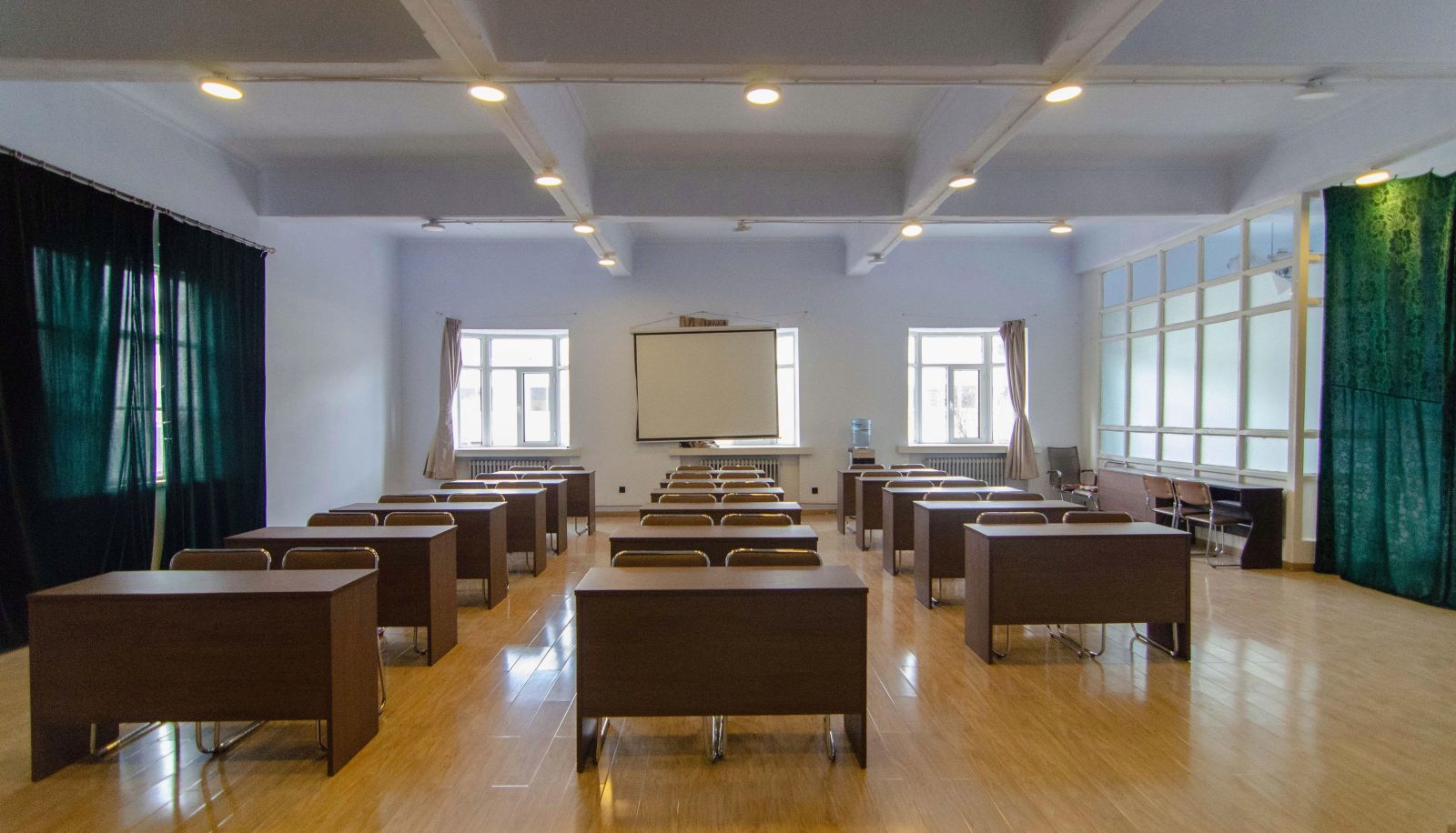 Yunzhu Hotel