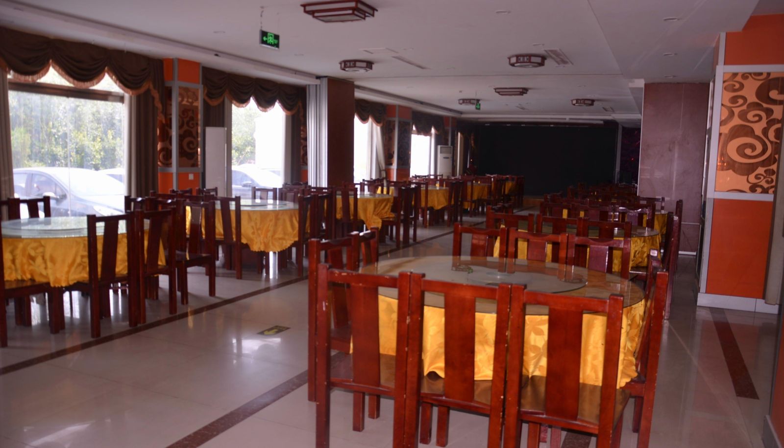 Buitenruimte van het hotel - Yunfan International Hotel