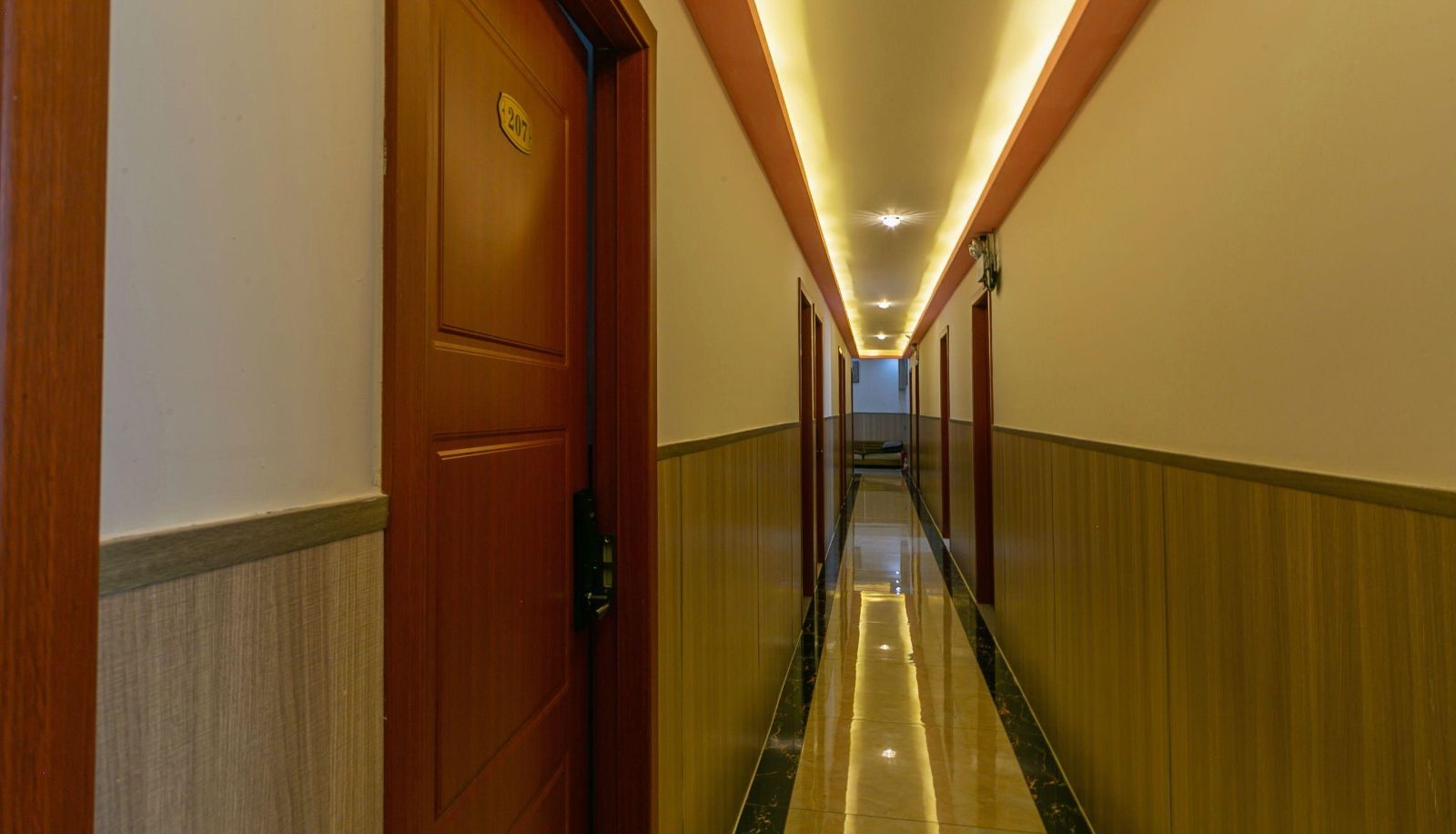 Area esterna dell'hotel - Guangzhou Youwen Hotel