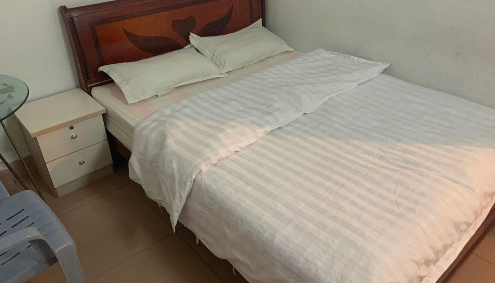 Zona exterior del hotel - Home Accommodation