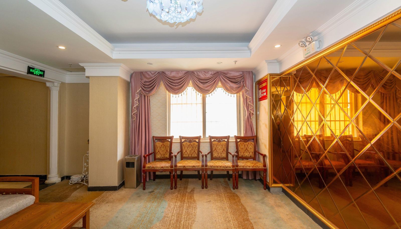 Area esterna dell'hotel - Bali Sunshine Hotel (Wuhan Wuchang Railway Station University of Science and Technology Branch)