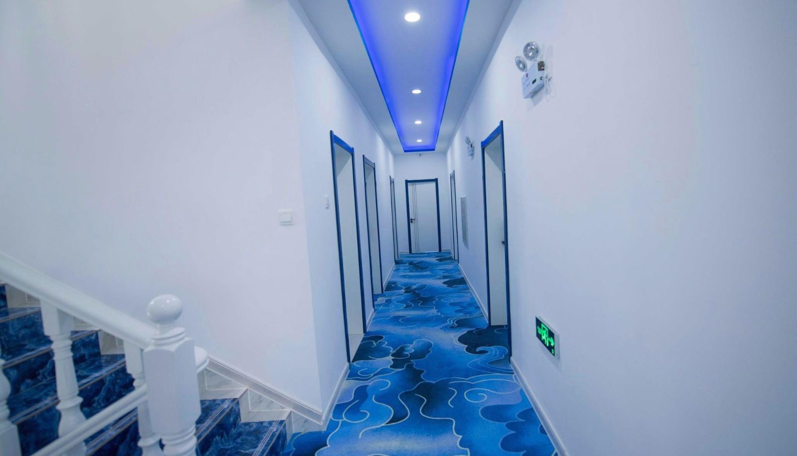 Zewnętrzna część hotelu - Jian Ai Xiang She (Beidaihe Laohu Stone Store)