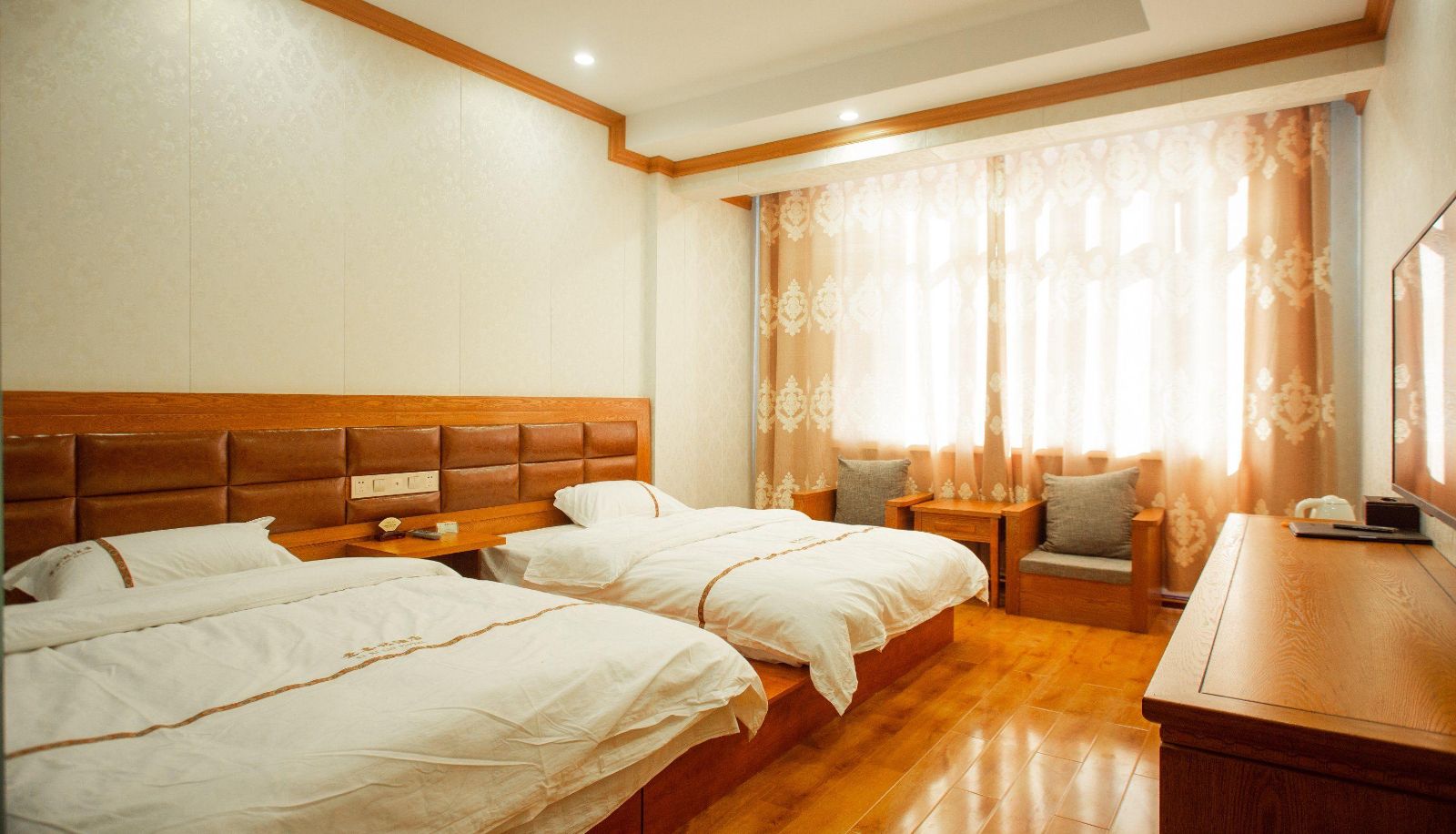 Kamer - Yixilin Hotel (Dukezong Ancient City Branch)