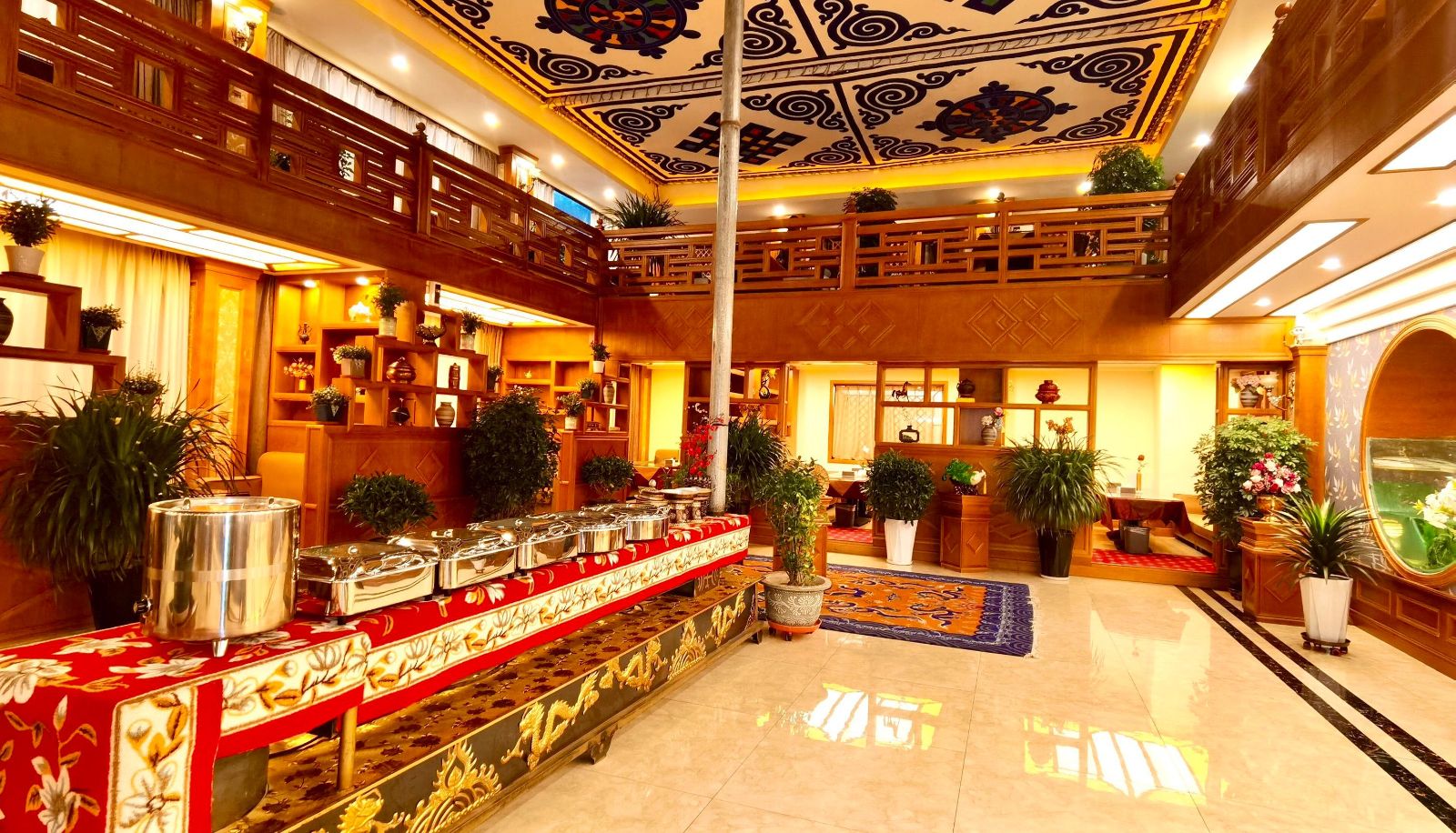 Hotel outdoor area - White Horse Hotel