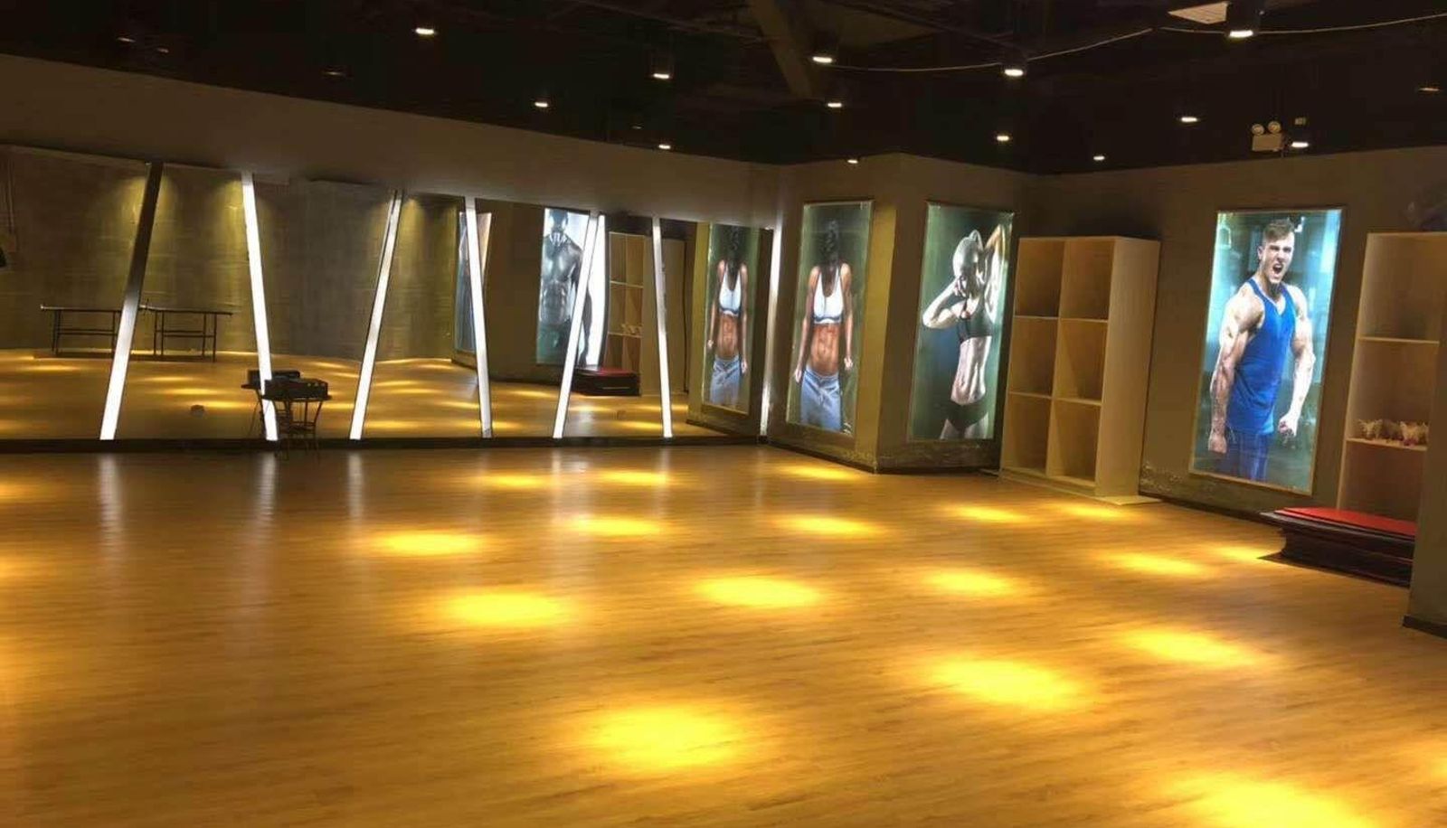 Zewnętrzna część hotelu - Xingang Business Hotel (Futian Oriental Plaza Store)