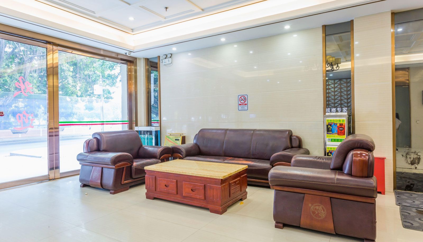 Zona exterior del hotel - Qunying Selected Hotel (Guangzhou Baiyun Railway Station Branch)