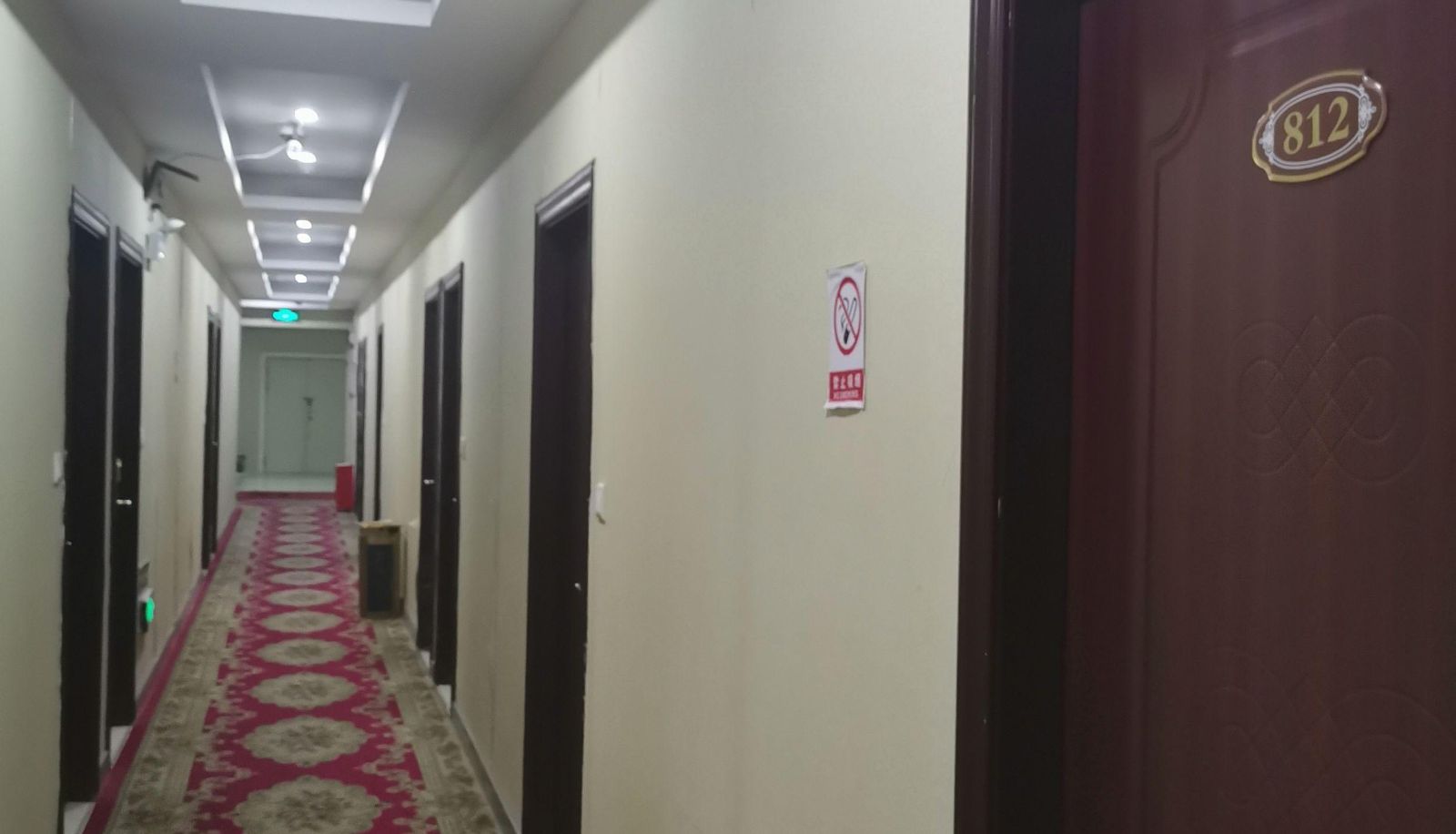 Zona exterior del hotel - Xinbao Business Hotel