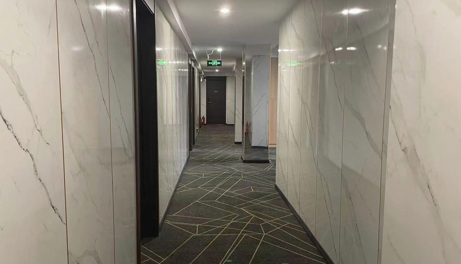 Area esterna dell'hotel - Baidu Hotel