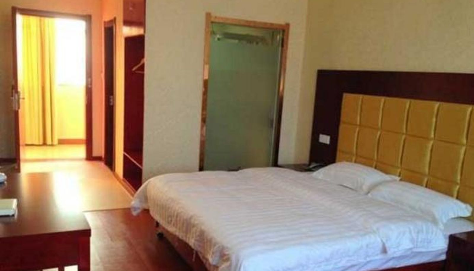 Room - Jinke Business Hotel