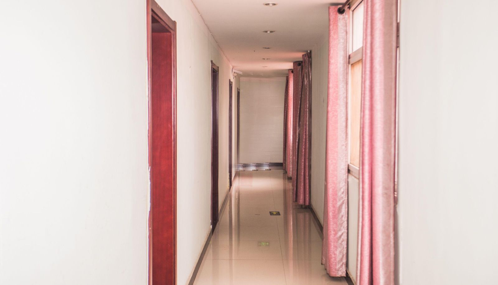 Zona exterior del hotel - Longxiang Hotel