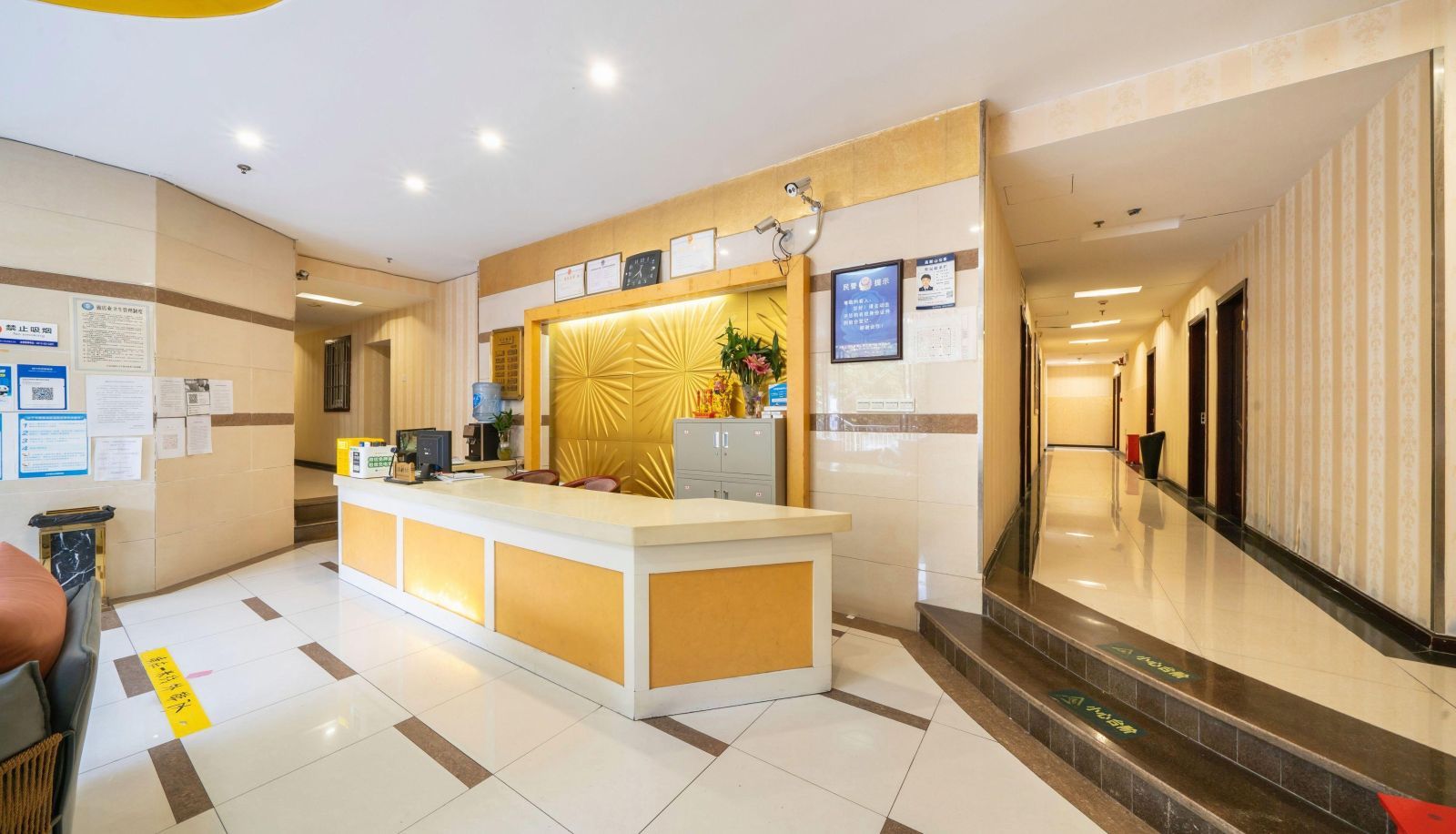 Hotel outdoor area - Xinyue Business Hotel (Zigong Bus Station Store)