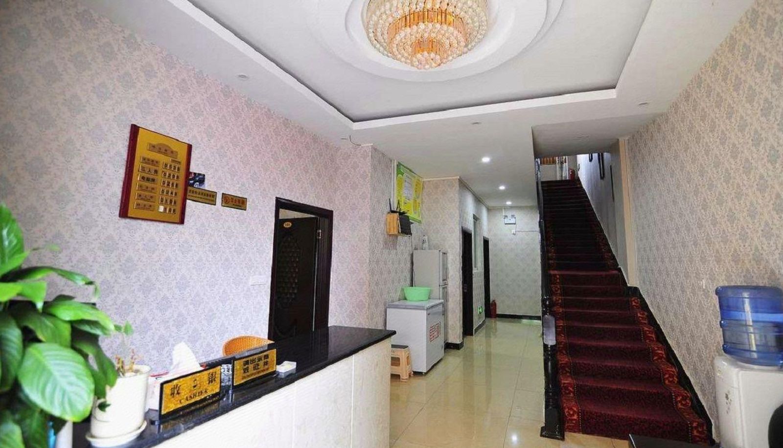 Buitenruimte van het hotel - Huangguoshu Zhihe Business Hotel