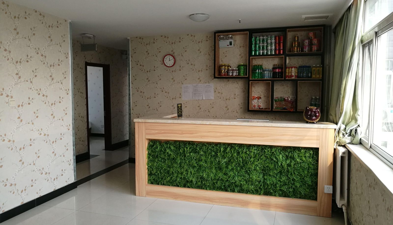 Buitenruimte van het hotel - Yulong Xuan Hotel
