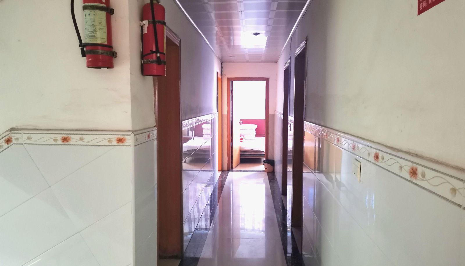 Area esterna dell'hotel - Zhannan Hotel