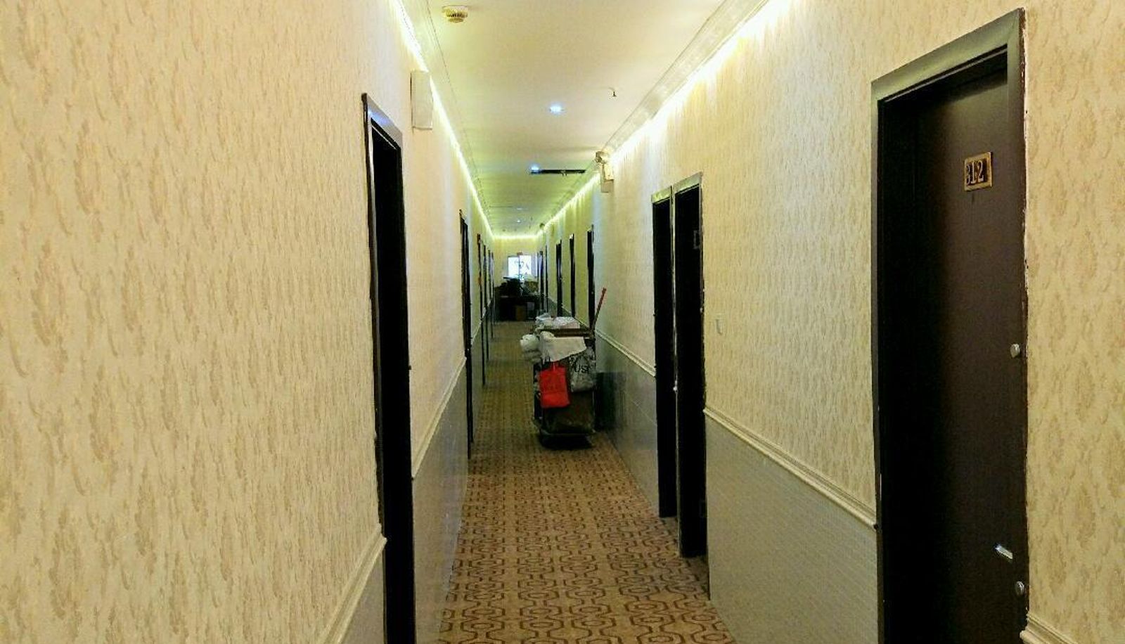 Area esterna dell'hotel - Xinyan Business Hotel